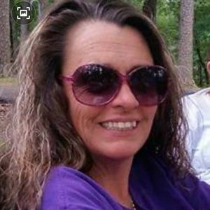 Meet your Posher, Gina